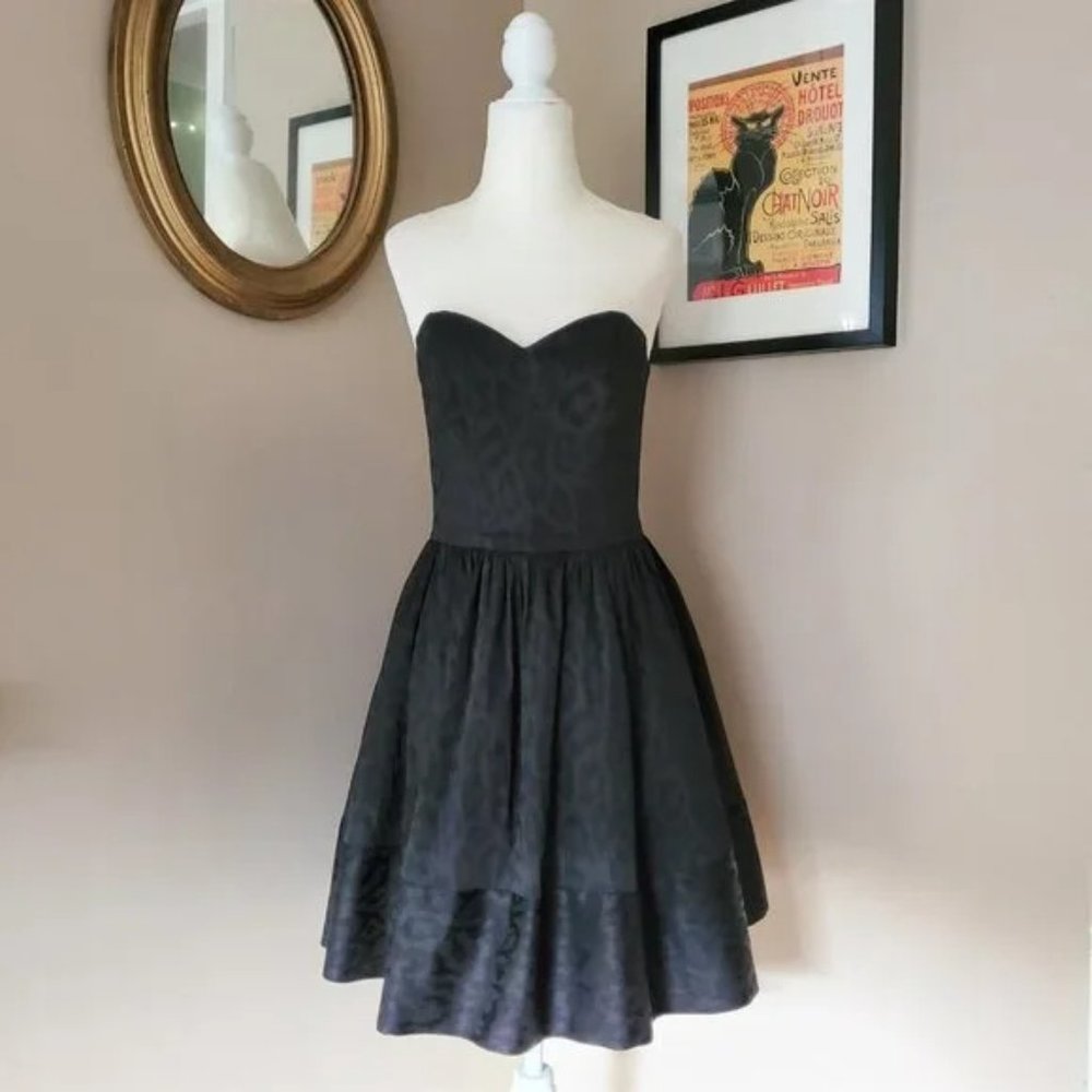 Betsey Johnson Black Leopard Sweetheart Neck Cocktail Dress - Size 2